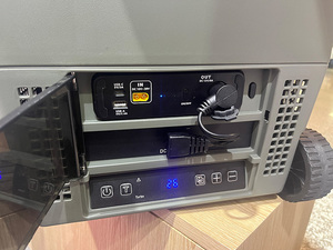 Congélateur portable à compresseur, <span class=keywords><strong>prix</strong></span> d'usine, 36L, réfrigérateur de voiture 12V 24V avec batterie amovible - Product Image 2