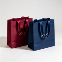 Sac en carton blanc de luxe personnalisé, petit format, avec ruban, pour chaussettes
