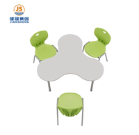 Bureau d'école moderne blanc en forme de nuage, best-seller, avec structure métallique et design perforé de 12 mm, idéal pour les salles de classe.