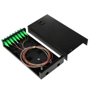 Boîtier de raccordement à fibre optique SC/<span class=keywords><strong>APC</strong></span> à montage en rack de bureau 1U Panneau de brassage à 8 ports Équipement à haute fibre optique Prix compétitif - Product Image 1