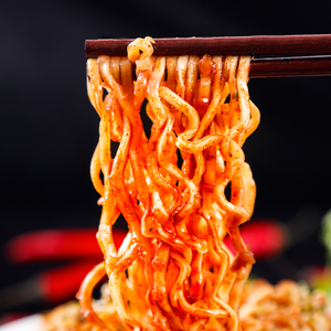 <span class=keywords><strong>Comida</strong></span> rápida 113G Konjac <span class=keywords><strong>y</strong></span> arroz Ramen instantáneo Sabor a pollo Fideos coreanos No requiere cocción Caja Embalaje Certificado JAS - Product Image 5