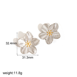 Flower Shape Stainless Steel Jewelry <b>Set</b> For Women Party Fashion Ring Earring <b>Bracelet</b> <b>Set</b> Te60469 - Product Image 5