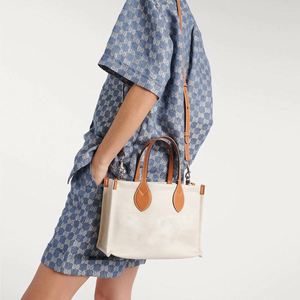 Top Quality Hand Bags Ladies Luxury New Design Women'S Thick <b>Canvas</b> <b>Tote</b> Bags With Logo - Product Image 3