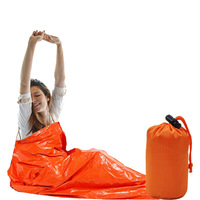 Sac de bivouac imperméable vert olive ultraléger et portable, équipement de survie hivernal avec sifflet d'urgence pour enfant