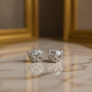 Orecchini a lobo da donna classici geometrici in argento 925 bianco champagne con diamanti taglio brillante rotondo e montatura a griffe, gioielli da fidanzamento - Product Image 2