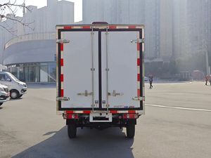 Changan 4X2 <span class=keywords><strong>Véhicule</strong></span> de transport <span class=keywords><strong>frigorifique</strong></span> <span class=keywords><strong>léger</strong></span> de 5 tonnes, neuf, diesel, manuel, utilisé pour le transport de viande et de poulet congelés - Product Image 4