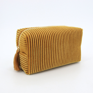 Bolsa de belleza de terciopelo plisado Premium de gama alta de fábrica BSCI, bolsa de maquillaje de lujo personalizada - Product Image 4