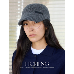 Casquette tendance en tricot pour femme, style bec de canard, pour l'automne et l'hiver, chaude, amincissante, polyvalente, type newsboy - Product Image 1