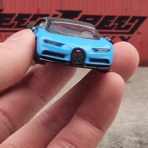 Modèles moulés sous pression en alliage voiture <span class=keywords><strong>jouet</strong></span> 1:64 <span class=keywords><strong>Bugatti</strong></span> <span class=keywords><strong>Chiron</strong></span> Supercar voiture de sport Miniature modèle décoration voiture Collection cadeau ornement - Product Image 2