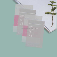 Sacs de T-shirts personnalisés en plastique Sac à fermeture éclair biodégradable givré pour vêtements emballage et impression de logo personnalisé