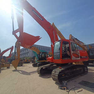 รถขุด DOOSAN DH220 มือสอง 22 ตัน เครื่องยนต์คัมมินส์ ปั๊มไฮดรอลิกคาวาซากิ มอเตอร์ วาล์ว KYB ชั่วโมงการใช้งานต่ำ สภาพ 90% ใหม่ ราคาแข่งขัน ปี 2023 - Product Image 5