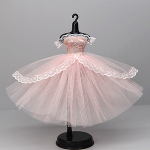 Abito da sposa in stile occidentale con gonna a sbuffo in tessuto per bambole da 30 cm, scala <span class=keywords><strong>1</strong></span>:6, per bambole Supermodel Fr. - Product Image 3