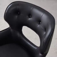 Chaise de salle à manger en métal minimaliste moderne JP avec dossier Seniors Comfort in Mind Hollow New Tabourets pour la maison Hôtel Bureau Salle de bain