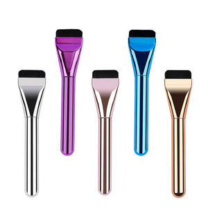Brocha de Maquillaje One Stroke con Cerdas de Nylon, Mango de Plástico, Ligera y sin Costuras, Herramienta para Maquillaje Facial - Product Image 1