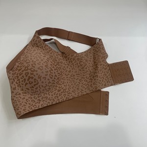 Disponibile: Reggiseno in Gel Senza Ferretto con Stampa Leopardata, Vestibilità Comoda e Senza Cuciture, Disponibile in Diverse Taglie per Donne - Product Image 5