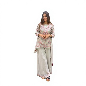Traditional <b>Indian</b> Pakistani Women's Cotton <b>Kurta</b> Set With Floral Embroidery Floor-Length Loose Fit Casual Wear - Product Image 1