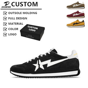 Chaussures de course et de tennis respirantes pour hommes, style rétro vintage en daim, fabrication OEM ODM directe d'usine, haute qualité - Product Image 1