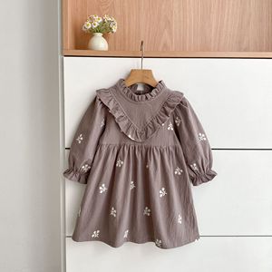 <span class=keywords><strong>Vestito</strong></span> Marrone con Ricamo Floreale per Bambine, Maniche Lunghe, Colletto Arricciato, Linea ad A, per Primavera, Autunno, Feste e Uso Quotidiano - Product Image 3