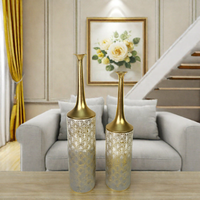 Grand vase de sol en métal, vase décoratif en fer doré antique, luxe pour la décoration intérieure, vase à fleurs pour salon, vente en gros