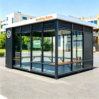 Cabine de fumeurs extérieure autoportante en acier inoxydable sur mesure avec chaises, abri résistant aux intempéries