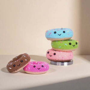 Kit de crochet DIY pour débutants, forme de beignet coloré, mignon et gourmand, kit de tricot fait main, lot de 6 beignets - Product Image 3