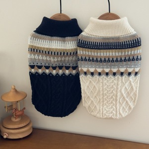 Suéteres para Mascotas de Invierno y Otoño para Perros y Gatos. Ropa para Perros y Gatos de Tamaño Pequeño. Estilo Retro con Patrón de Diamantes de la Isla Feliz - Product Image 1