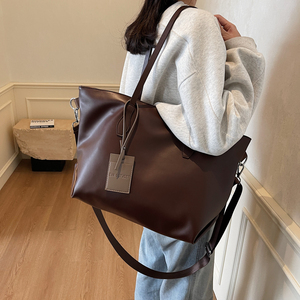 <span class=keywords><strong>Sac</strong></span> fourre-tout pour femme de grande capacité, style étranger, <span class=keywords><strong>sac</strong></span> à bandoulière tendance, <span class=keywords><strong>sac</strong></span> pour femme de haute qualité personnalisé, vente en gros d'usine pas cher - Product Image 5