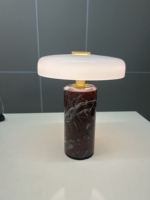Lampe de table LED portable haut de gamme en marbre Carrara, style danois moderne, rechargeable, avec contrôle tactile et connectivité sans fil pour salon