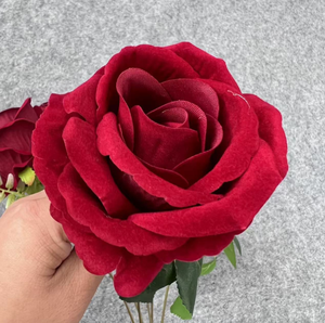 Roses artificielles en velours en gros, 7 têtes, bouquets de roses en velours, roses <span class=keywords><strong>bordeaux</strong></span>, <span class=keywords><strong>décoration</strong></span> de <span class=keywords><strong>mariage</strong></span> - Product Image 3