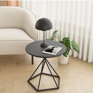 KinnoA <span class=keywords><strong>Table</strong></span> <span class=keywords><strong>basse</strong></span> d'angle de style nordique Mini <span class=keywords><strong>table</strong></span> de canapé de couleur crème avec ferronnerie Design simple pour la maison Salon - Product Image 5
