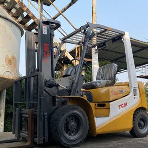 High Quality Used TCM FD25T3 2.5 Ton Diesel Stacker Forklift Japan Original 1 Year Warranty Tested Inspected Stock Low Price - Product Image 3
