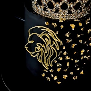 ของตกแต่งเค้กอะคริลิค รูปน้องลีโอ น้ำผึ้งและรสหวาน สำหรับงานวันเกิด - Product Image 4