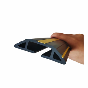 Strisce di tenuta per porta in TPE in PVC flessibile per copertura del filo del pavimento per cavo di protezione del condotto di Trunking resistente agli agenti atmosferici - Product Image 2