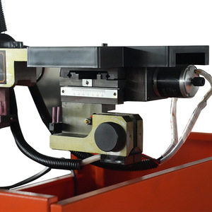Machine de découpe à fil CNC de la série DK77 spéciale chinoise pour le travail des pièces de quincaillerie - Product Image 1
