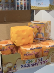 Juguete de Plátano Gigante Blandito Directo de Fábrica, Juguetes de Fresa para Apretar, Juguete Antiestrés de Maíz Gigante, Queso y Uva para Aliviar el Estrés - Product Image 6