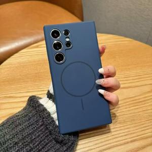 Funda de teléfono suave magnética con sensación de piel de silicona líquida para <span class=keywords><strong>Samsung</strong></span> S25 ultra 24 <span class=keywords><strong>23</strong></span> 22 fundas de teléfono lisas a prueba de golpes - Product Image 4