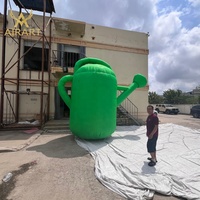 Ballon modèle arrosoir gonflable de simulation pour la décoration de cérémonie de baptême de bébé