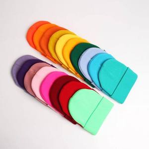 Bonnets multicolores unisexe en tricot chaud pour l'hiver, 100% acrylique, style ski classique pour l'extérieur - Product Image 3