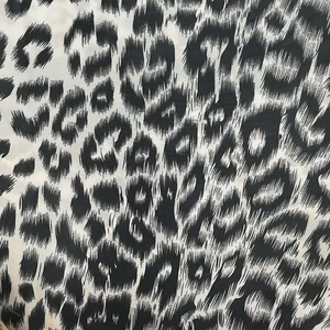 Ciseaux professionnels <span class=keywords><strong>De</strong></span> <span class=keywords><strong>Coupe</strong></span> <span class=keywords><strong>De</strong></span> Cheveux <span class=keywords><strong>Cape</strong></span> Salon <span class=keywords><strong>Barbier</strong></span> <span class=keywords><strong>Cape</strong></span> <span class=keywords><strong>De</strong></span> Coiffure - Product Image 2