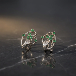 Pendientes Geométricos para Mujer, Plata 925, Zirconia Verde Esmeralda, Diseño Minimalista, Uso Diario - Product Image 3