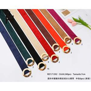 Cinturón de mujer de media longitud con hebilla redonda de acetato y ante, 7 cm de ancho y 110 cm de largo, cinturón de moda para vestido o atuendo. - Product Image 3