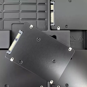 SSD Solid Igm D7-P5520 Seri Generik Paket Tunggal Solid State Drive - Product Image 1