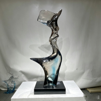 Statue en résine Daffy Duck plaquée électrolytiquement, faite à la main et peinte à la main, 45 cm, moderne, pour la décoration artistique de la maison, sculpture de dessin animé, salon, bureau