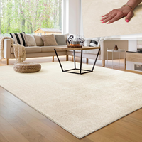 Tapis moelleux uni moderne Benyi 100 % polyester en tissu non tissé, fabriqué à la machine, avec points antidérapants au dos, résistant aux taches