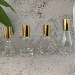 4 type <span class=keywords><strong>de</strong></span> conception drôle bouteille claire bouteille <span class=keywords><strong>de</strong></span> rouleau d'huile essentielle pour l'essence d'oeil. - Product Image 1