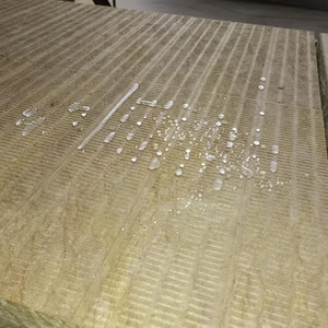 Huaerda Modern Design <strong>Yellow</strong> Aluminum Foil Rock Wool Board Waterproof Roof <strong>Insulation</strong> 30-120mm 0.039W/mK A-Class - Product Image 2