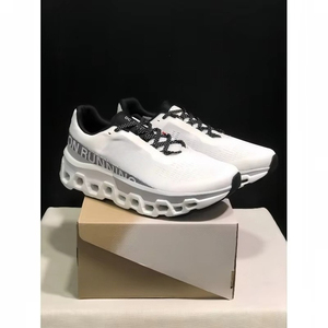 Nuove Sneakers Leggere Unisex Traspiranti per <span class=keywords><strong>Uomo</strong></span> e Donna, <span class=keywords><strong>Scarpe</strong></span> Sportive Casual Basse alla Moda con Lacci e Ammortizzazione - Product Image 1