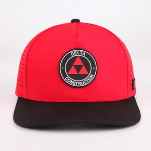 Topi bisbol tali Logo Pvc 5 Panel kustom pabrik Oem, topi berlubang tali Logo Pvc, topi olahraga kinerja