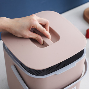 Plastic <strong>Compost</strong> <strong>Bin</strong> for <strong>Kitchen</strong> - Product Image 2