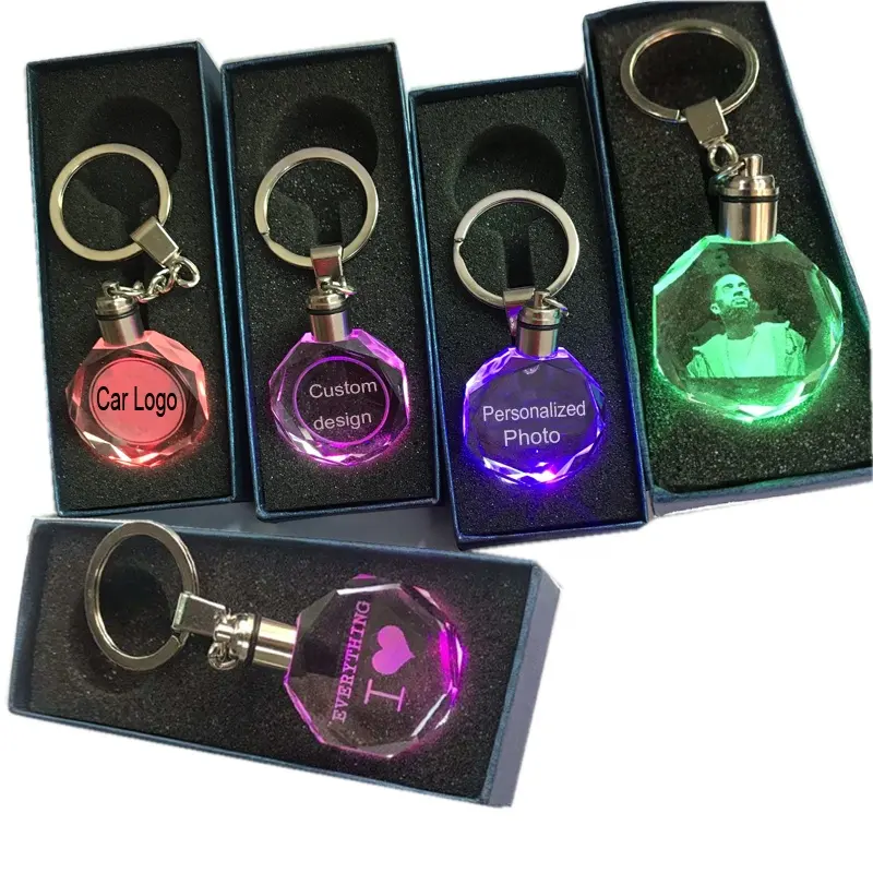 Custom Laser Auto Logo Animatie Led Zaklamp Kristalglas Sleutelhangers 3Cm Voor Giveaway Gift